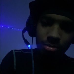 Meet your Posher, Jezaier